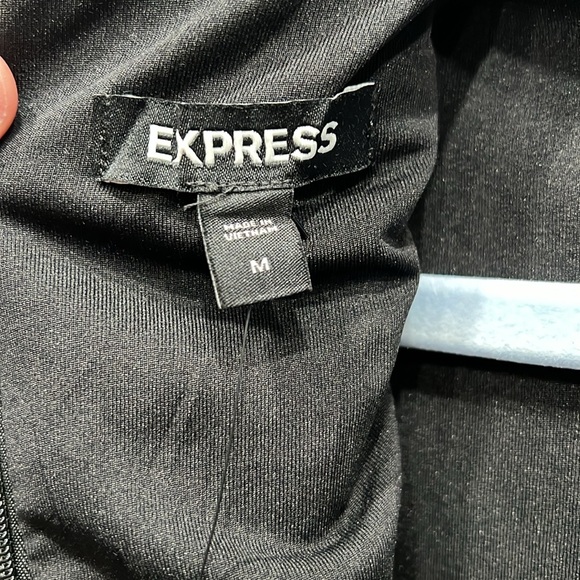 Express black dress high neck  M new w/tag
30% POLYESTER LINING:
100% POLYESTER - Picture 8 of 10